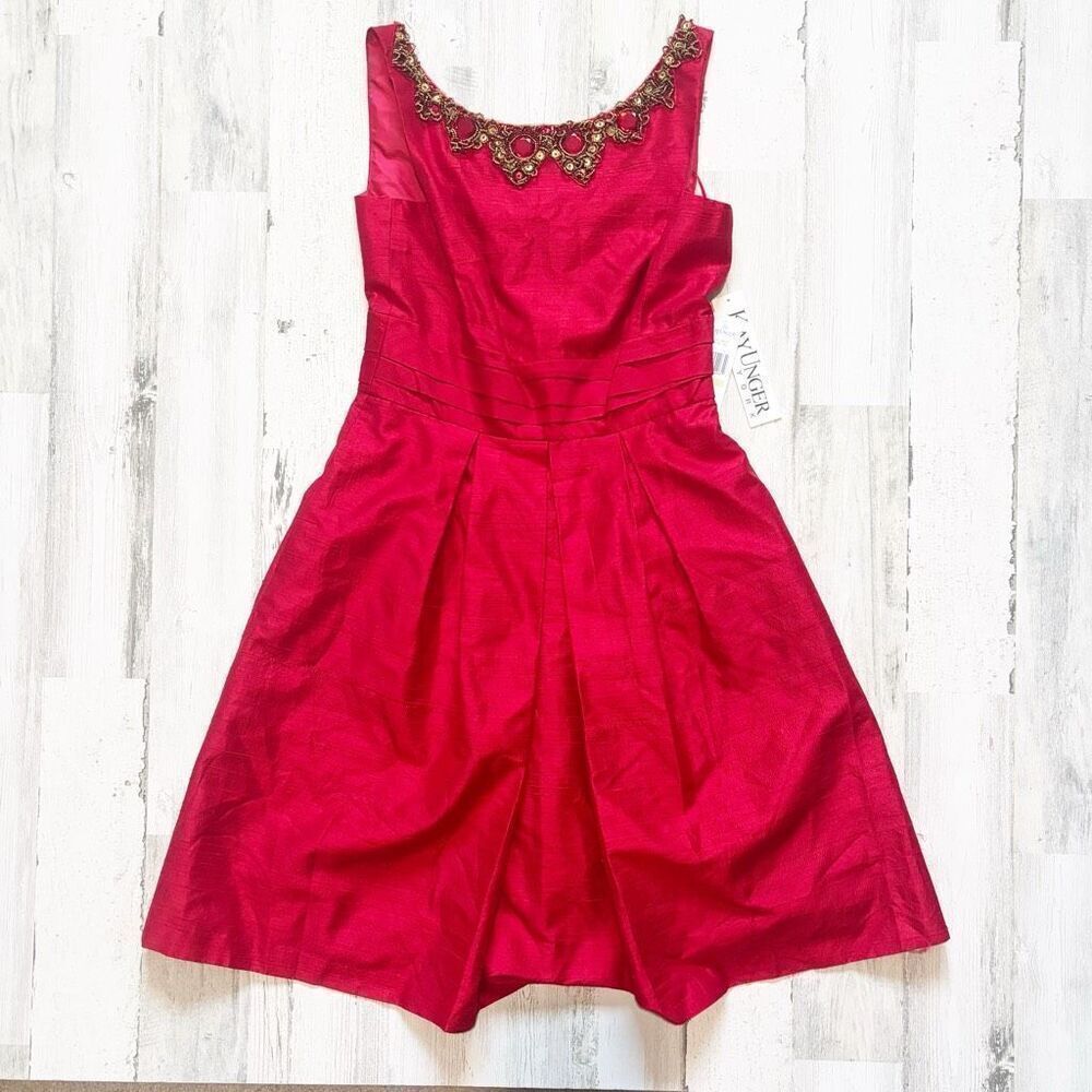 Kay Unger NWT Silk Bejeweled Dress Size 4